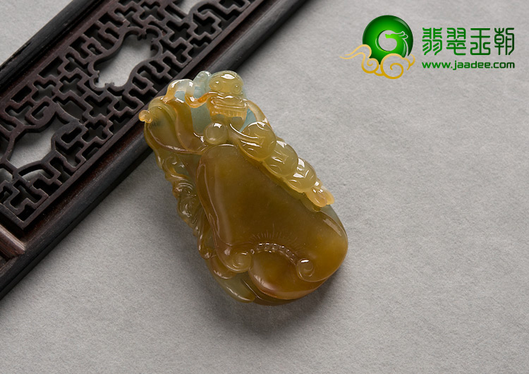 冰种黄翡缅甸翡翠A货金钱如意挂件