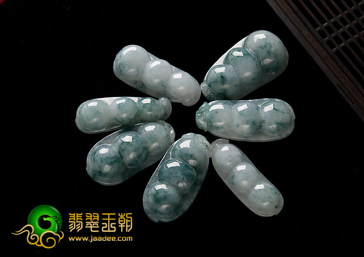 糯冰种飘花缅甸翡翠A货四季豆挂件（单价）