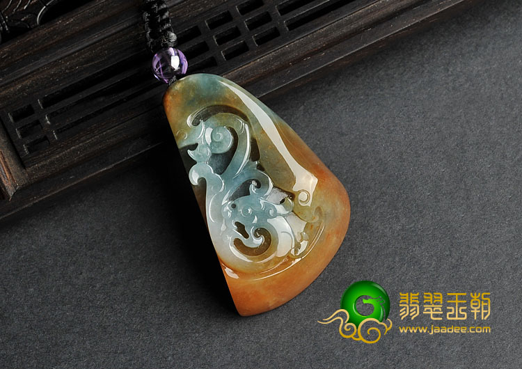 糯冰种褐红翡缅甸翡翠A货仿古龙凤挂件