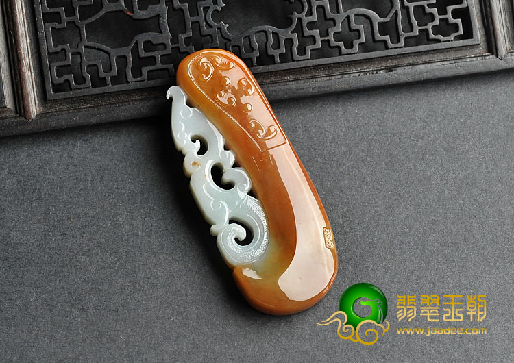 糯冰种褐红翡缅甸翡翠A货仿古龙挂件
