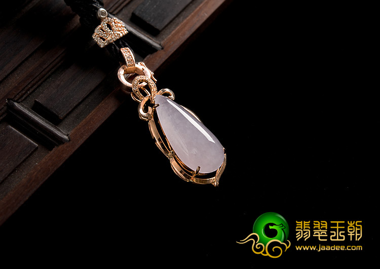 冰种紫罗兰缅甸翡翠A货镶玫瑰金水滴胸坠（真钻）