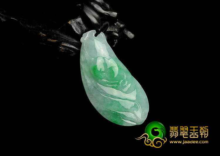 糯冰种飘翠缅甸翡翠A货福瓜挂件