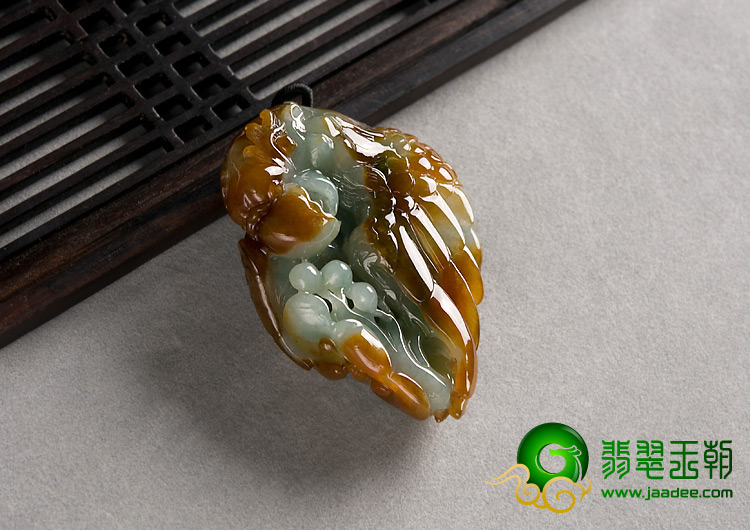 (超值推荐)糯冰种褐黄翡缅甸翡翠A货英明神武挂件