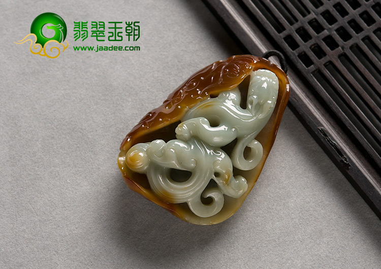 糯冰种褐黄翡缅甸翡翠A货螭龙挂件