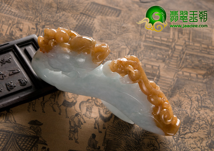 糯冰种褐黄翡缅甸翡翠A货龙钩挂件