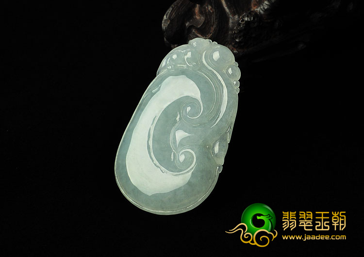 糯冰种淡晴水缅甸翡翠A货如意挂件