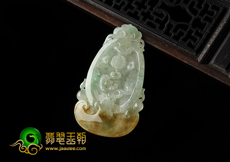 糯冰种黄加绿缅甸翡翠A货仿古龙牌挂件