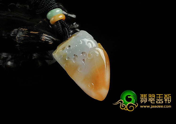 糯冰种黄翡缅甸翡翠A货仿古龙挂件