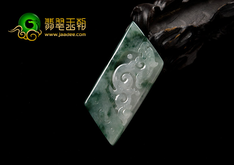 糯冰种飘花缅甸翡翠A货仿古龙挂件