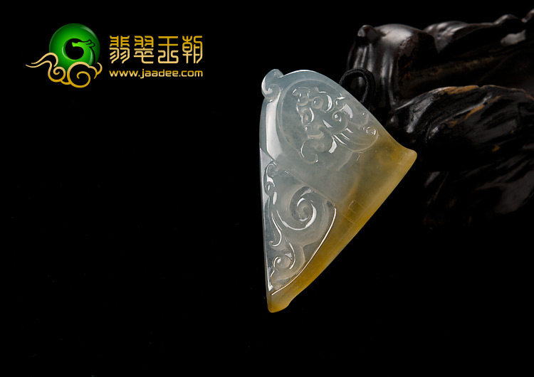 冰种黄翡缅甸翡翠A货仿古龙挂件