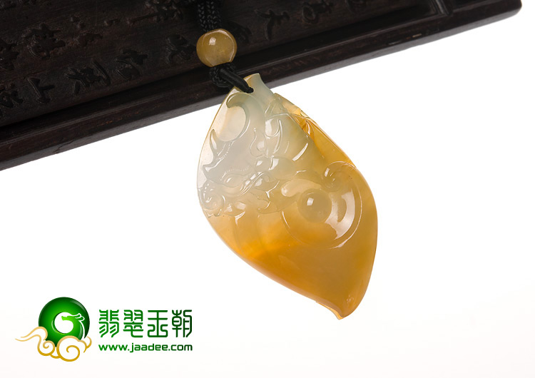 冰种黄翡缅甸翡翠A货龙头挂件