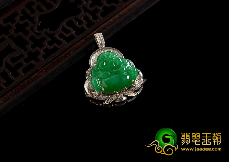 冰种阳绿缅甸翡翠A货镶白金玉佛胸坠（真钻）