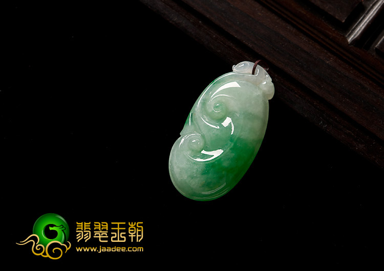 feicui糯冰种飘翠缅甸翡翠A货如意寿挂件