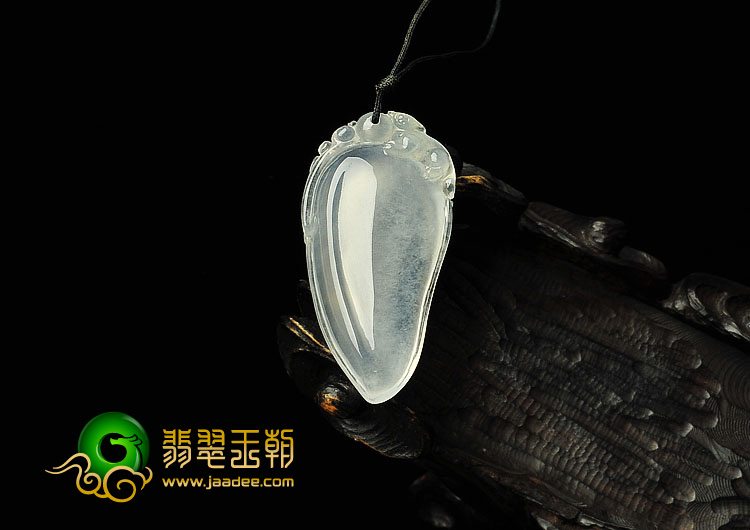 冰种淡晴水缅甸翡翠A货福瓜挂件
