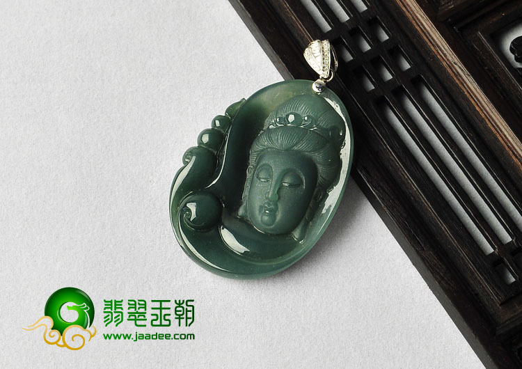 (超值推荐)冰种油青缅甸翡翠A货观音头挂件