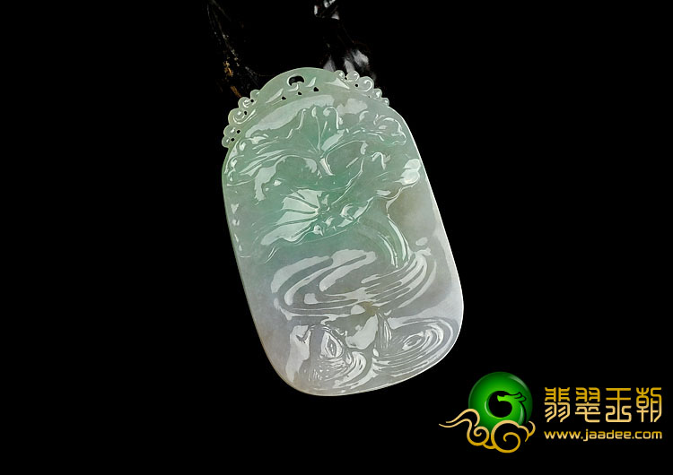 糯冰种翠色缅甸翡翠A货年年有余挂件