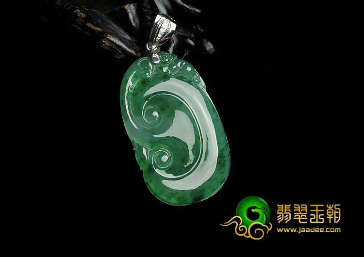 冰种飘绿花缅甸翡翠A货如意寿挂件