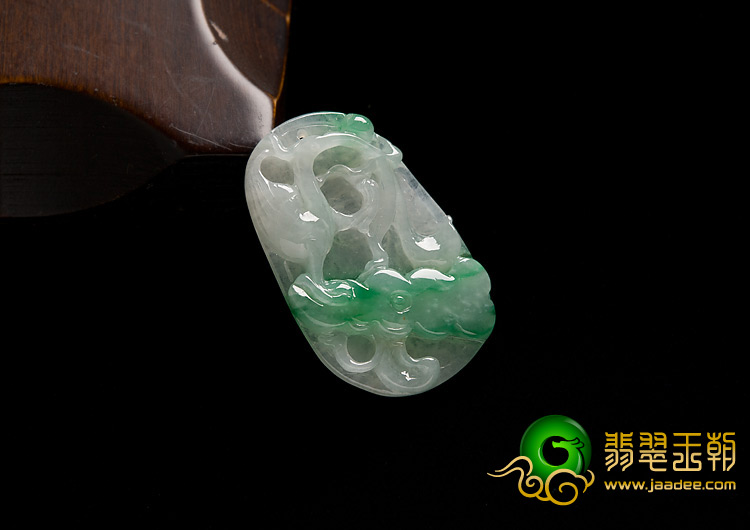 糯冰种飘翠缅甸翡翠A货一路连科挂件