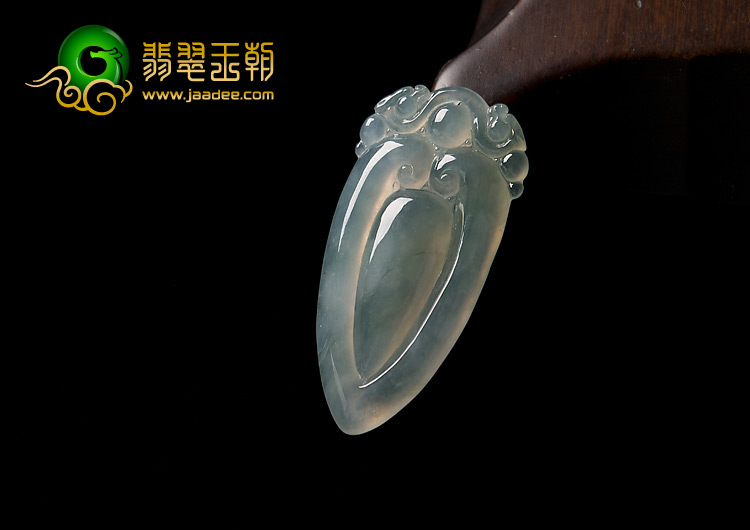 冰种淡晴水缅甸翡翠A货双龙如意挂件