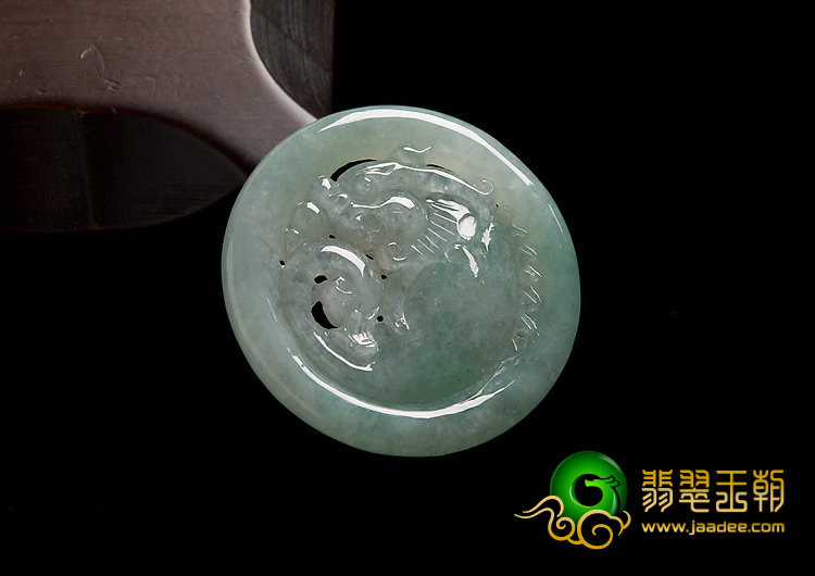 糯冰种晴水缅甸翡翠A货龙头鱼挂件