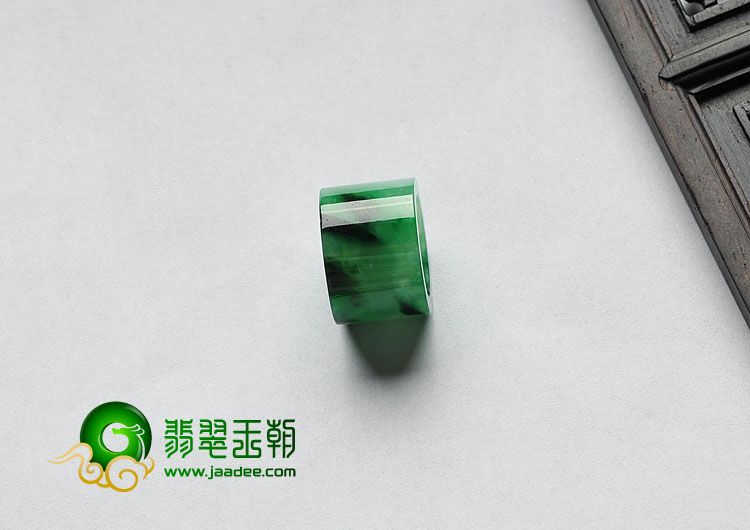 糯冰种癣加绿缅甸翡翠A货路路通挂件