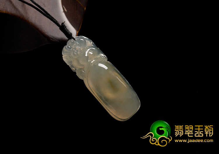 (超值推荐)冰种淡黄翡缅甸翡翠A货平安福挂件