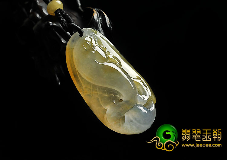糯冰种黄翡缅甸翡翠A货年年有余挂件