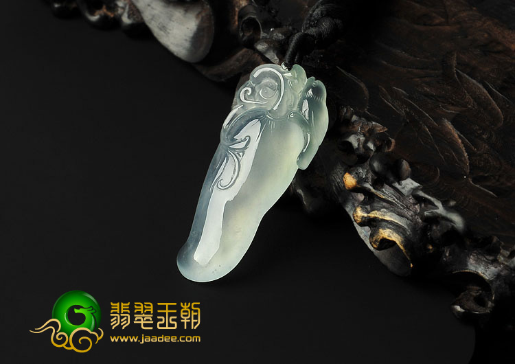 冰玻种晴水缅甸翡翠A货福瓜挂件