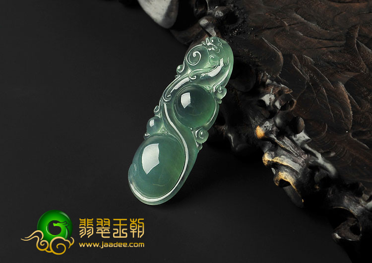 冰种晴水缅甸翡翠A货龙如意挂件