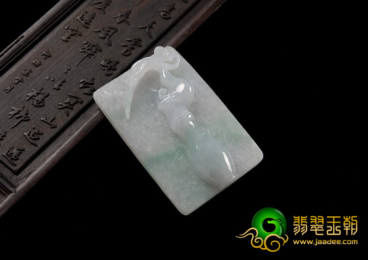 糯冰种略飘翠缅甸翡翠A货一路平安挂件