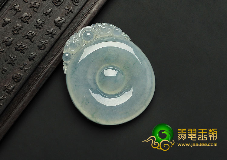 冰种略飘花缅甸翡翠A货福在眼前挂件