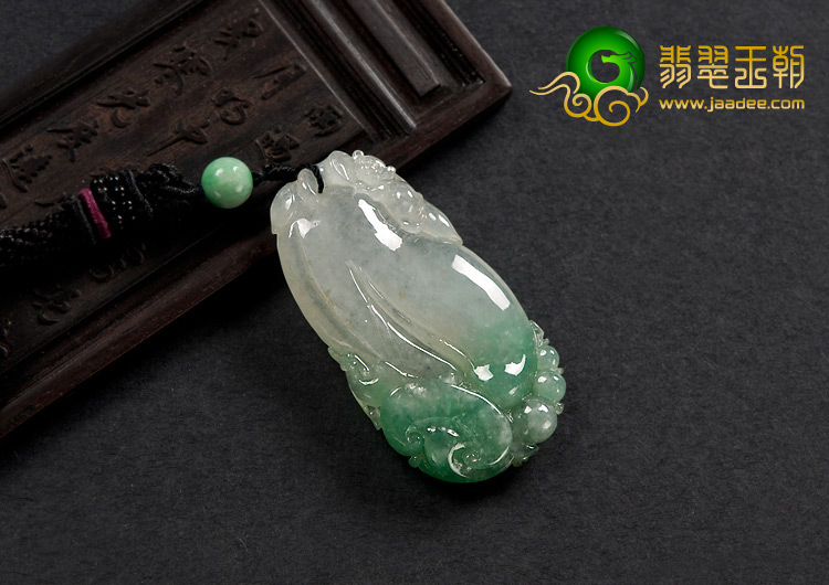 冰种翠色缅甸翡翠A货佛手挂件