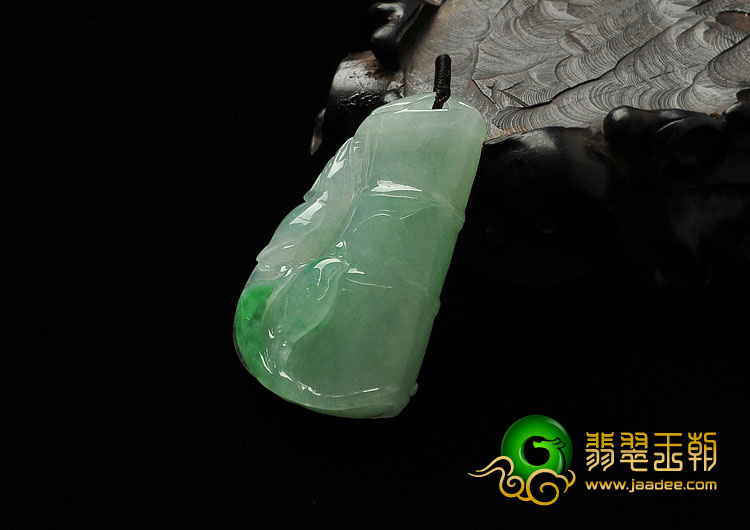 冰种飘翠缅甸翡翠A货节节高挂件