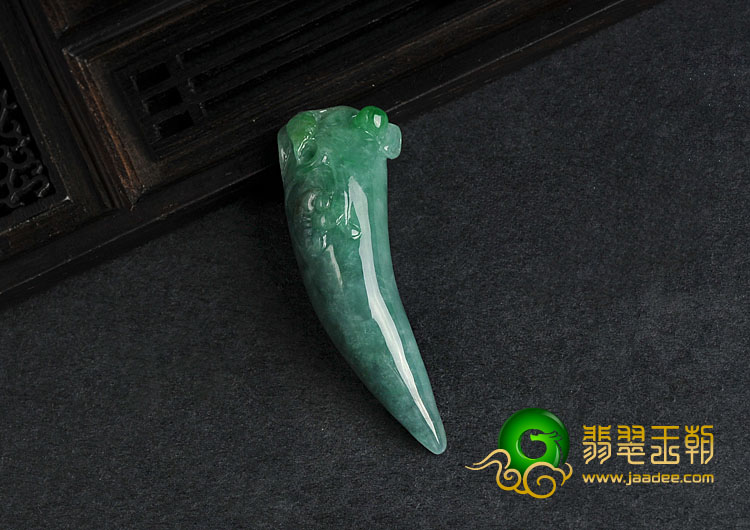 糯冰种蓝绿缅甸翡翠A货辣椒挂件