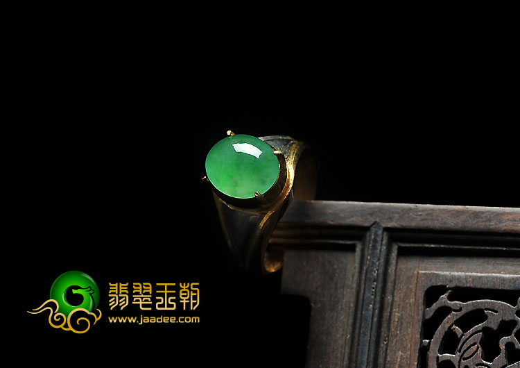 冰种阳绿缅甸翡翠A货戒面