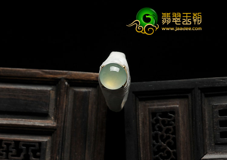 冰种晴水缅甸翡翠A货戒面