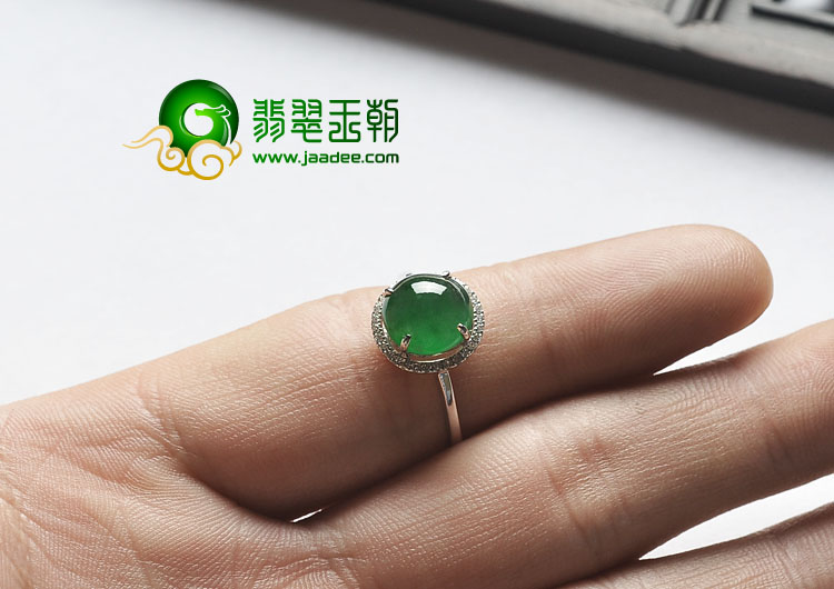 冰种菠菜绿缅甸翡翠A货镶白金戒指（真钻）