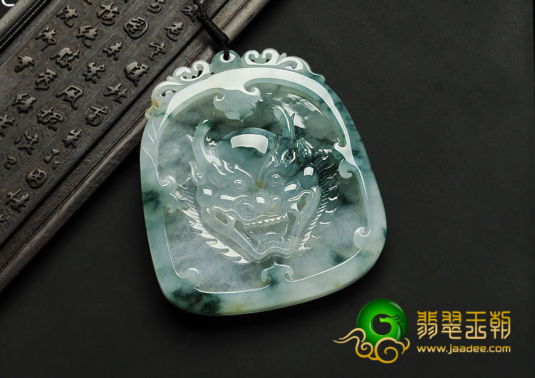 冰种飘花缅甸翡翠A货兽头挂件