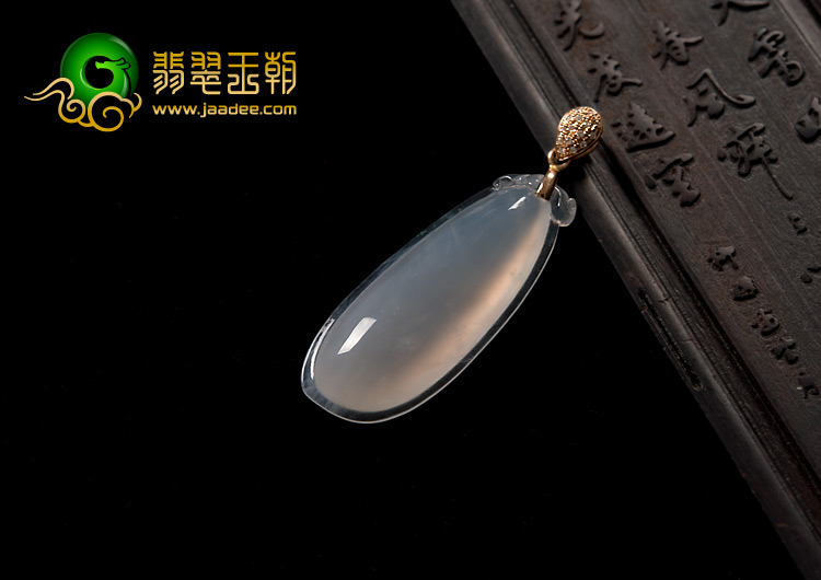 冰种缅甸翡翠A货镶金扣福瓜挂件