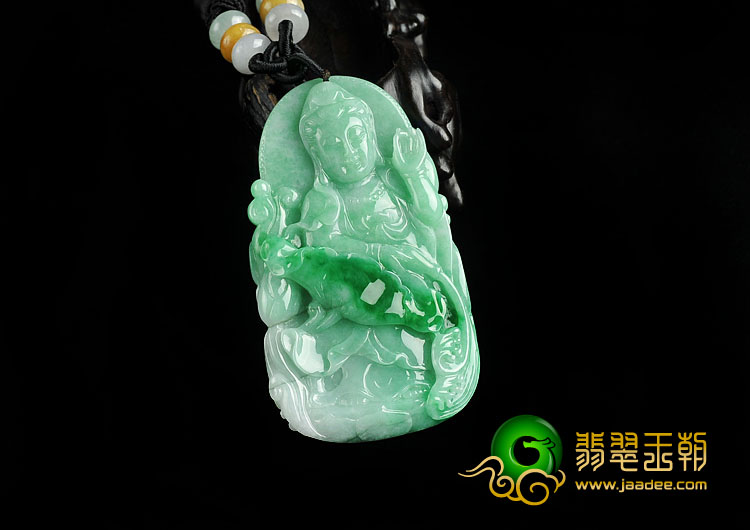 糯冰种翠色缅甸翡翠A货观音挂件