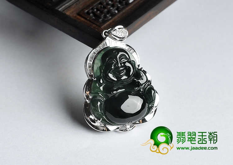 冰种油青缅甸翡翠A货镶白金玉佛胸坠（真钻）
