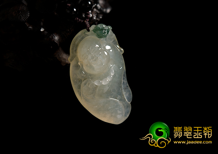 冰种淡三彩缅甸翡翠A货逍遥佛挂件