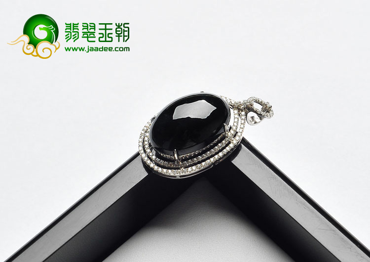 冰种墨翠缅甸翡翠A货镶银胸坠（水钻）