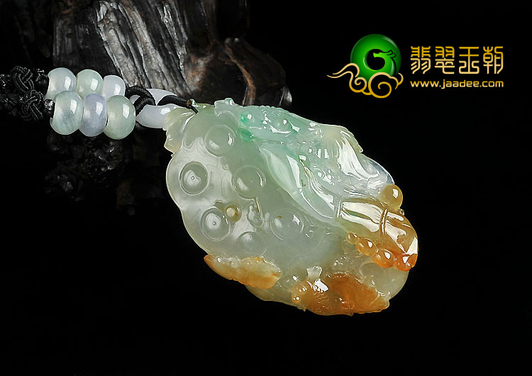 冰种三彩缅甸翡翠A货年年有余挂件