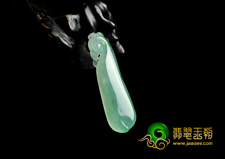 冰种飘翠缅甸翡翠A货福瓜挂件