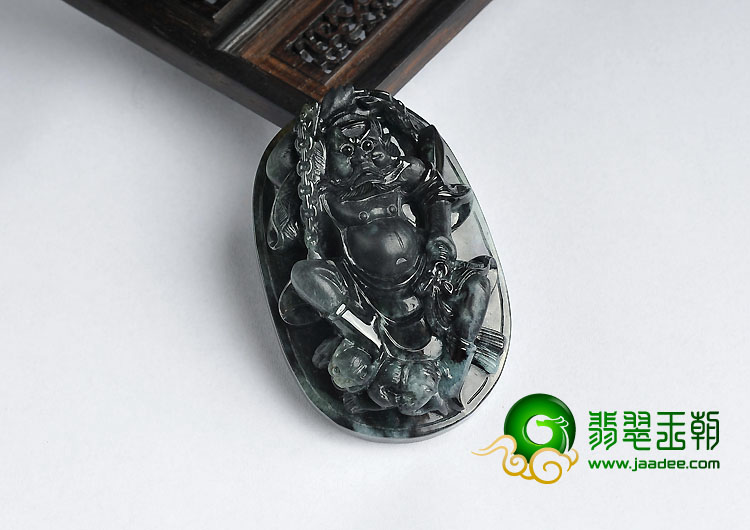 feicui糯冰（乌鸡种）墨色缅甸翡翠A货钟馗打鬼挂件