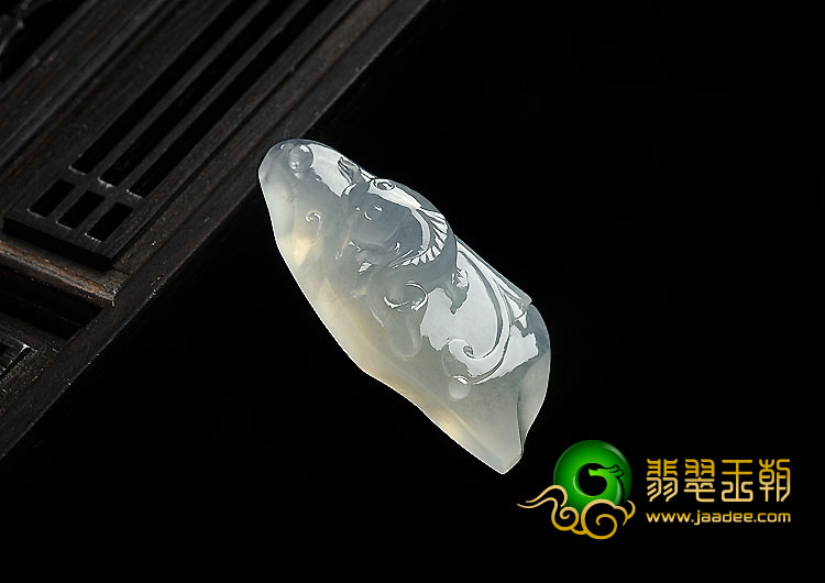 冰种缅甸翡翠A货年年有余挂件