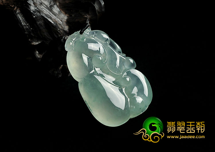 冰种略飘花缅甸翡翠A货如意寿挂件