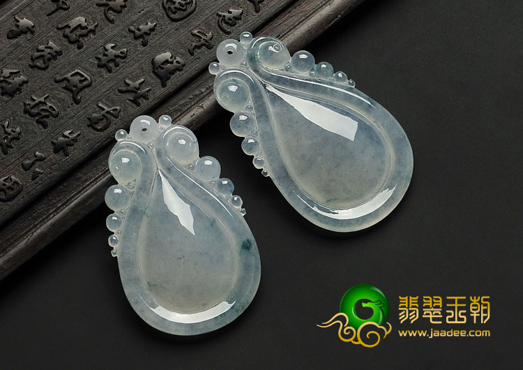 冰种淡春飘花缅甸翡翠A货双龙如意挂件（一对）