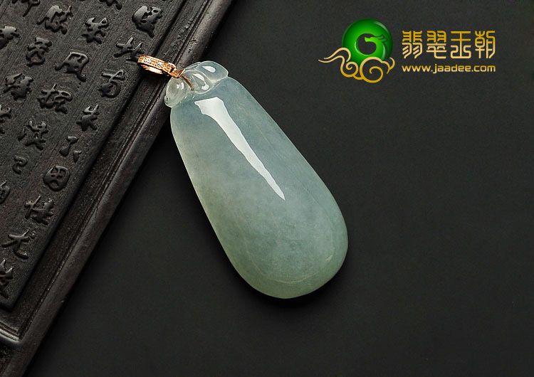 冰种晴水缅甸翡翠A货福瓜挂件